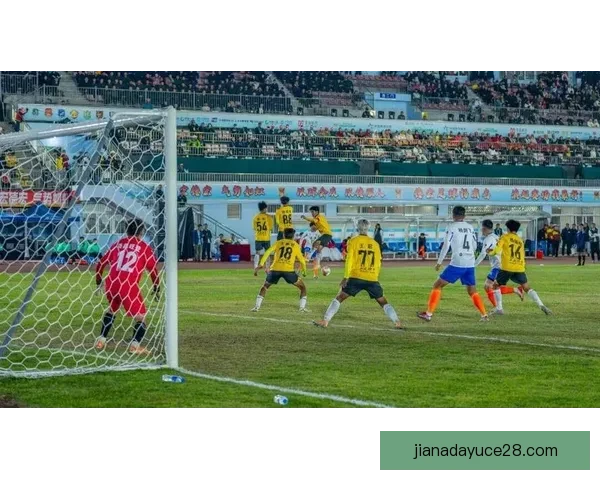 绿茵对决燃爆全场豪门争锋上演绝杀奇迹之夜球迷沸腾见证荣耀时刻